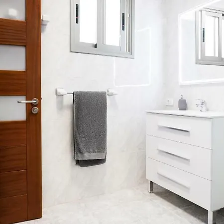 Casa Julia 2 Gran Piso Vistas Playa Teresitas 4 Pax Apartment *